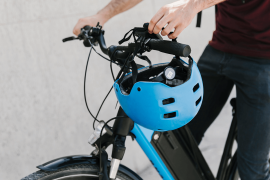 Безопасность и комфорт при езде на велосипеде: скидки на все аксессуары